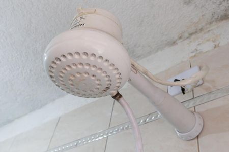 Casa para alugar com 70m², 2 quartos e 2 vagasBanheiro