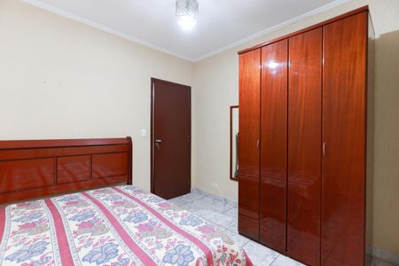 Quarto 2 de casa para alugar com 2 quartos, 70m² em Jardim Ondina, São Paulo