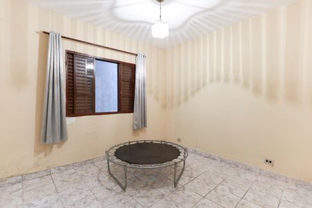 Quarto 1 de casa para alugar com 2 quartos, 70m² em Jardim Ondina, São Paulo