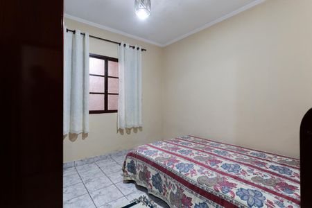 Casa para alugar com 70m², 2 quartos e 2 vagasQuarto 2