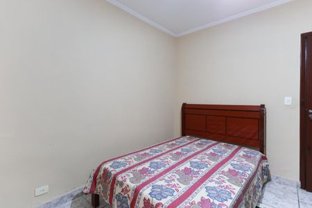 Casa para alugar com 70m², 2 quartos e 2 vagasQuarto 2