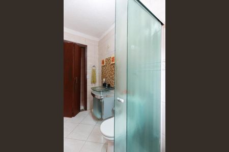 Casa para alugar com 70m², 2 quartos e 2 vagasBanheiro