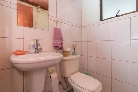 Casa à venda com 430m², 5 quartos e 4 vagasBanheiro 4