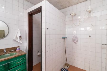 Casa à venda com 430m², 5 quartos e 4 vagasBanheiro 5