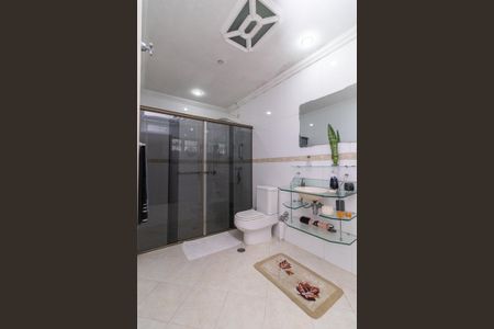 Casa à venda com 430m², 5 quartos e 4 vagasBanheiro 1 - Suíte