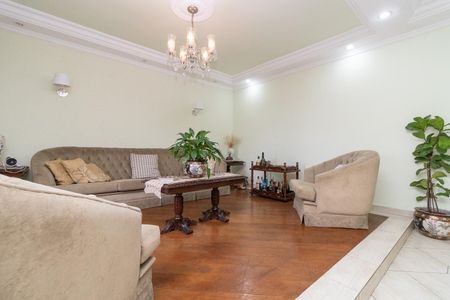 Casa à venda com 430m², 5 quartos e 4 vagasSala