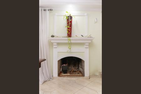 Casa à venda com 430m², 5 quartos e 4 vagasSala