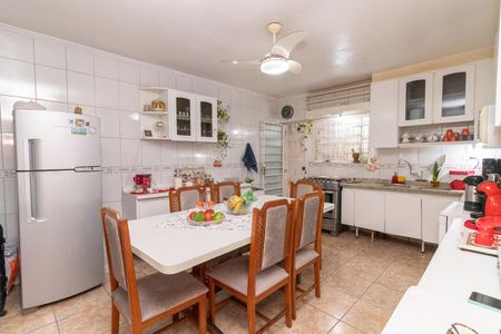 Casa à venda com 430m², 5 quartos e 4 vagasCozinha