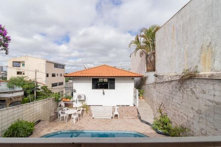 Casa à venda com 430m², 5 quartos e 4 vagasFachada