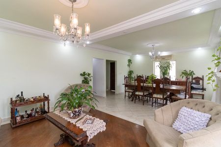 Sala de casa à venda com 5 quartos, 430m² em Vila Pierina, São Paulo