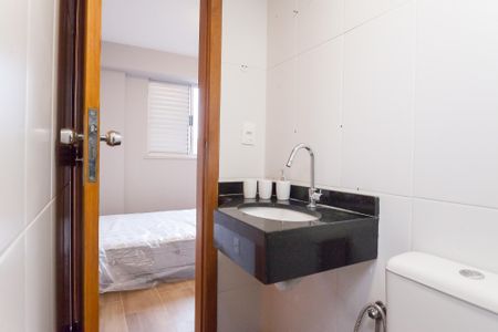 Apartamento à venda com 120m², 2 quartos e 2 vagas Apartamento à venda com 120m², 2 quartos e 2 vagasBanheiro suite 1