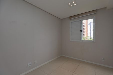 Apartamento à venda com 72m², 3 quartos e 2 vagasQuarto 2