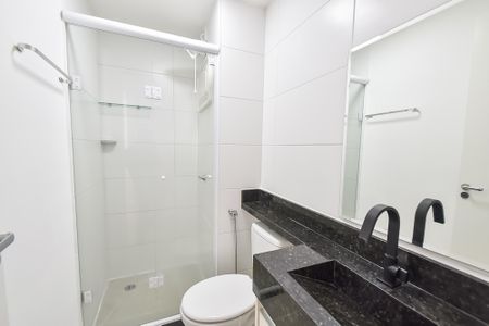 Apartamento para alugar com 35m², 2 quartos e 1 vaga Apartamento para alugar com 35m², 2 quartos e 1 vagaBanheiro