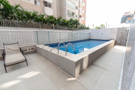 Apartamento para alugar com 35m², 2 quartos e 1 vaga Apartamento para alugar com 35m², 2 quartos e 1 vagaÁrea comum - Piscina