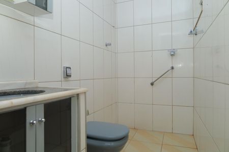 Casa para alugar com 300m², 4 quartos e 4 vagasBanheiro 1 - Suíte