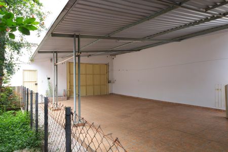 Casa para alugar com 300m², 4 quartos e 4 vagasQuintal e garagem