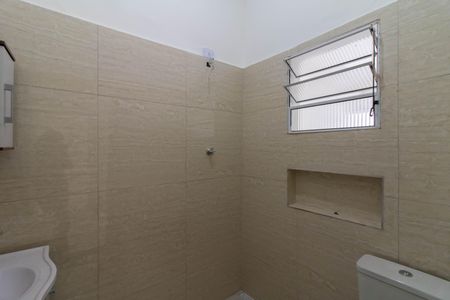 Casa de condomínio para alugar com 28m², 1 quarto e sem vagaBanheiro