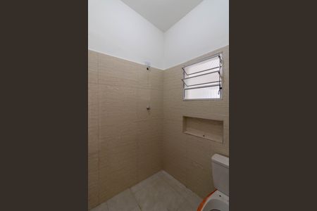 Casa de condomínio para alugar com 28m², 1 quarto e sem vagaBanheiro 