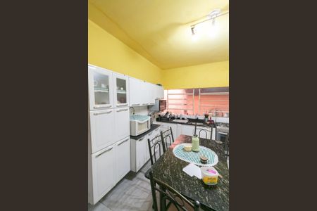 Casa à venda com 360m², 3 quartos e sem vaga