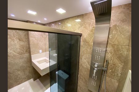 Apartamento à venda com 180m², 2 quartos e 1 vaga