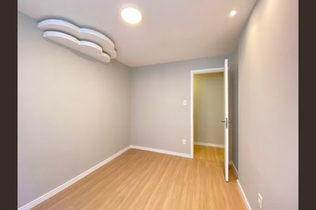 Apartamento à venda com 180m², 2 quartos e 1 vaga