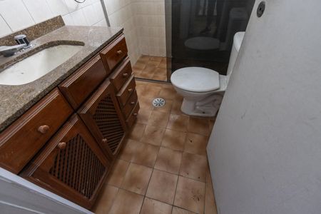 Casa para alugar com 250m², 3 quartos e 5 vagas Casa para alugar com 250m², 3 quartos e 5 vagasBanheiro superior