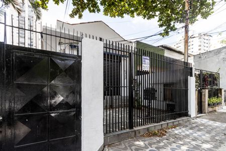 Casa para alugar com 250m², 3 quartos e 5 vagas Casa para alugar com 250m², 3 quartos e 5 vagasFachada da Casa