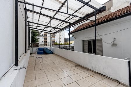 Casa para alugar com 250m², 3 quartos e 5 vagas Casa para alugar com 250m², 3 quartos e 5 vagasQuintal