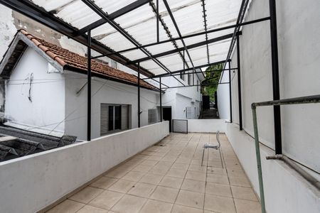 Casa para alugar com 250m², 3 quartos e 5 vagas Casa para alugar com 250m², 3 quartos e 5 vagasQuintal