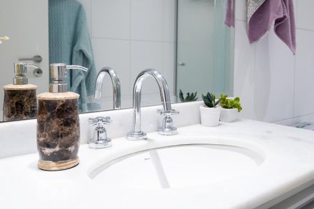 Apartamento à venda com 94m², 3 quartos e 2 vagasBanheiro