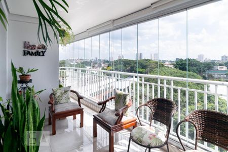 Apartamento à venda com 94m², 3 quartos e 2 vagasVaranda