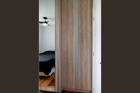 Apartamento à venda com 94m², 3 quartos e 2 vagasQuarto