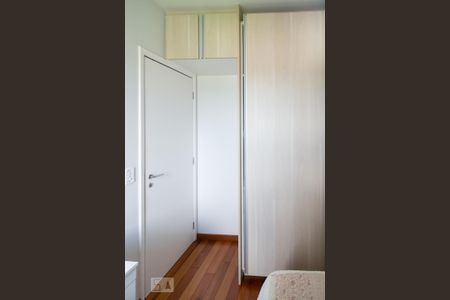 Apartamento à venda com 94m², 3 quartos e 2 vagasQuarto