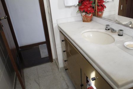 Apartamento à venda com 108m², 3 quartos e 1 vagaBanheiro Social