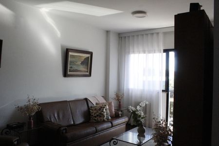 Apartamento à venda com 108m², 3 quartos e 1 vagaSala