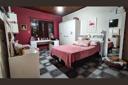 Casa à venda com 6 quartos, 247m² em Piqueri, São Paulo