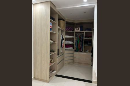 Casa para alugar com 200m², 3 quartos e 3 vagasQuarto