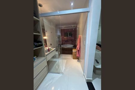 Casa para alugar com 200m², 3 quartos e 3 vagasBanheiro