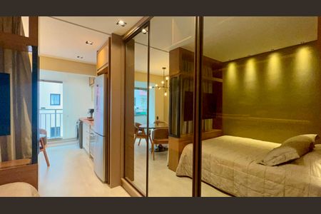 Studio à venda com 32m², 1 quarto e sem vaga Studio à venda com 32m², 1 quarto e sem vagaQuarto