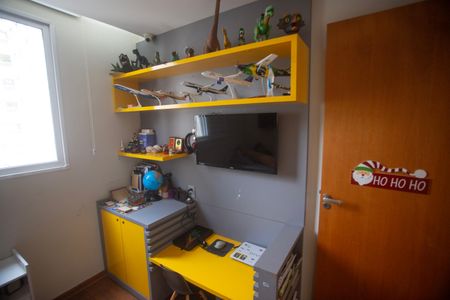 Apartamento à venda com 85m², 3 quartos e 2 vagasQuarto