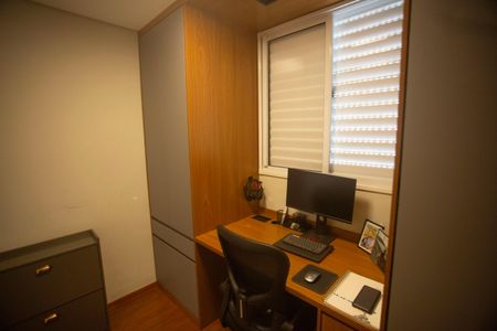 Apartamento à venda com 85m², 3 quartos e 2 vagasQuarto 2