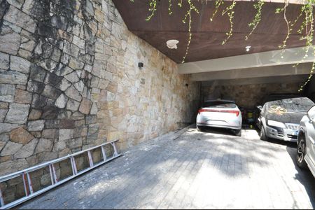 Casa para alugar com 600m², 4 quartos e 5 vagasGaragem