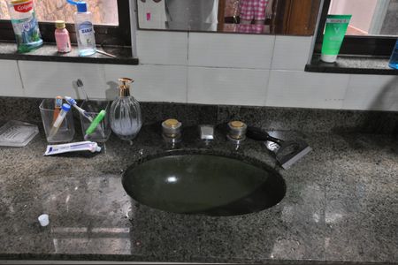 Casa para alugar com 600m², 4 quartos e 5 vagasBanheiro da Suíte 2