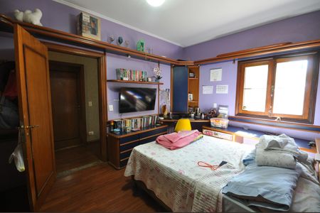 Casa para alugar com 600m², 4 quartos e 5 vagasSuíte 2