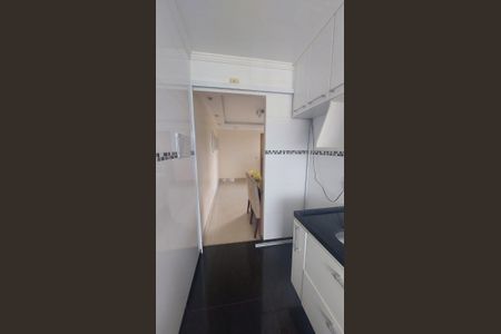 Cozinha de apartamento para alugar com 2 quartos, 45m² em Jardim Isis, Cotia