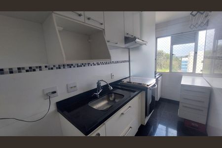 Cozinha de apartamento para alugar com 2 quartos, 45m² em Jardim Isis, Cotia