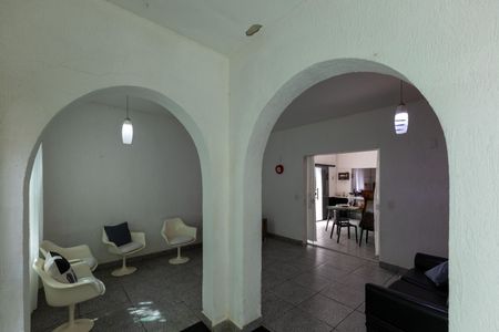 Casa à venda com 220m², 4 quartos e 6 vagasSala de TV