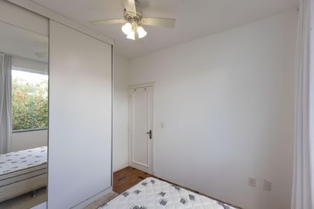 Casa à venda com 220m², 4 quartos e 6 vagasQuarto 2