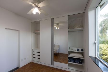 Casa à venda com 220m², 4 quartos e 6 vagasQuarto 1