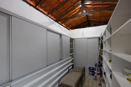 Casa à venda com 220m², 4 quartos e 6 vagasDispensa da Piscina